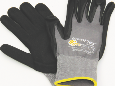07_08_Handschuhe_grau_schwarz.png